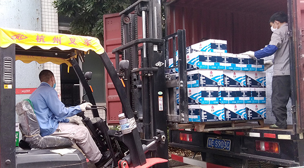 1582880898119843.jpg 1 員工叉車1.jpg